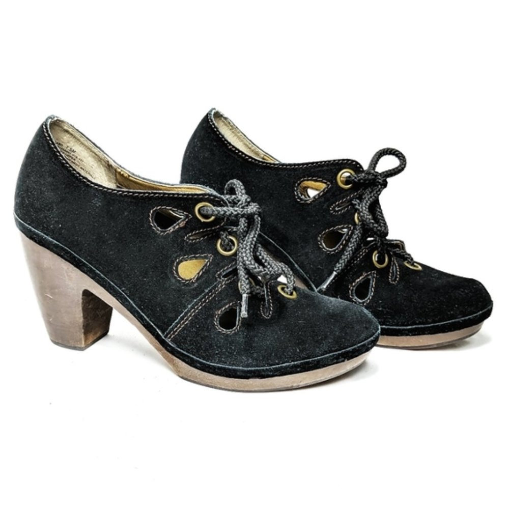 Anthropologie • Latigo Cabo Lace Up Heels
